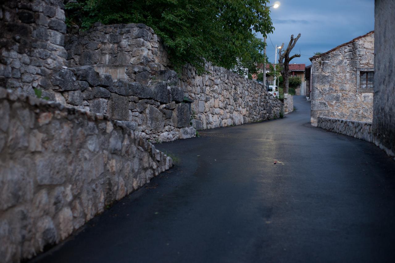 Hostel Xaxid Črni Kal エクステリア 写真