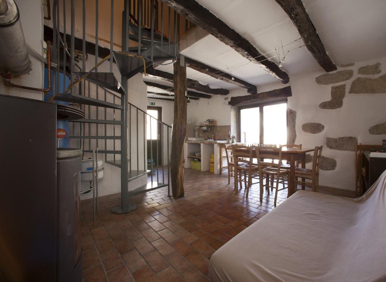 Hostel Xaxid Črni Kal エクステリア 写真